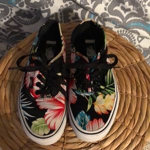 Vans girl’s shoes